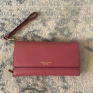 Henri Bendel wristlet